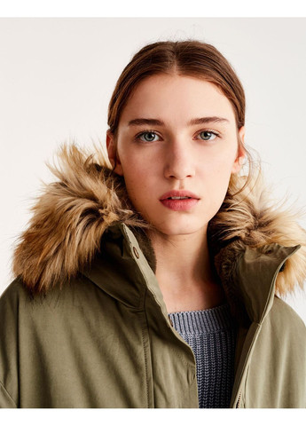 Парка,хаки, Pull & Bear (369624095)