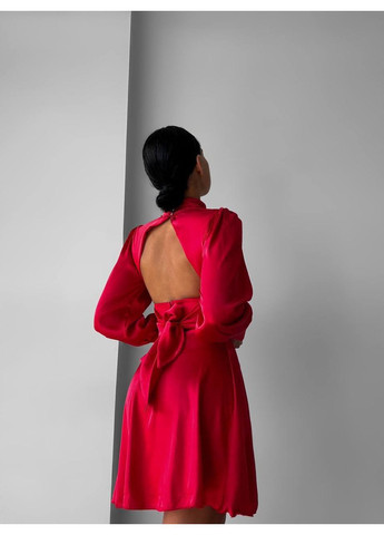 Красное шелковое платье с открытой спиной Fashion