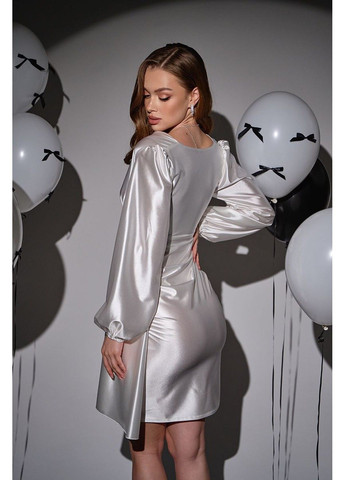 Молочное коктейльное платье праздничное атлас бифлекс 25001 молочное Tanita-Romario
