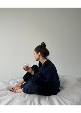 Темно-синяя пижама женская велюровая, кофта и брюки. Україна