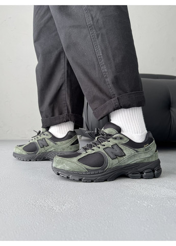 Серые демисезонные кроссовки мужские new balance 2002r green / black gore-tex нью беланс 2002r No Brand