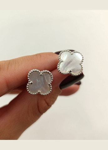 Серьги серебряные "Клевер" перламутр (Арт.22111494334) No Brand Сережки (329727509)