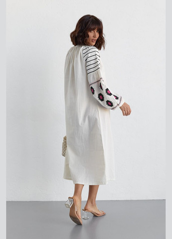 Молочное платье-вышиванка свободного кроя ESQ