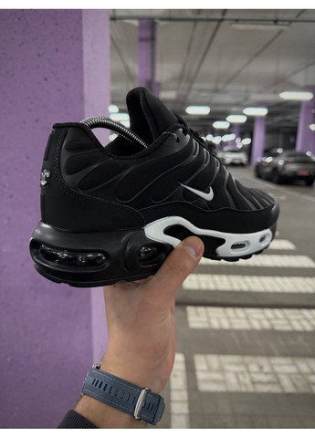 Черные зимние мужские кроссовки No Brand