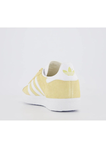 Бежевые кроссовки мужские originals gazelle beige gx2203 adidas
