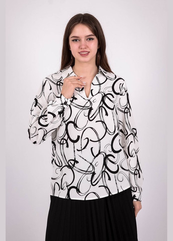 Молочная демисезонная блузка женская 053 рисунок черные креп молочная Актуаль