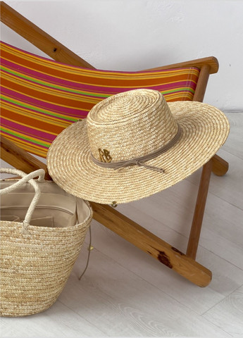 Летняя широкополая соломенная шляпа канотье с круглой тульей GAMBLER с пирсингом, подвесками и шнуром No Brand (325484535)