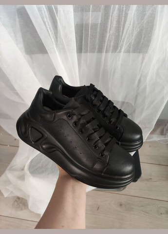 Чорні осінні кросівки жіночі No Brand