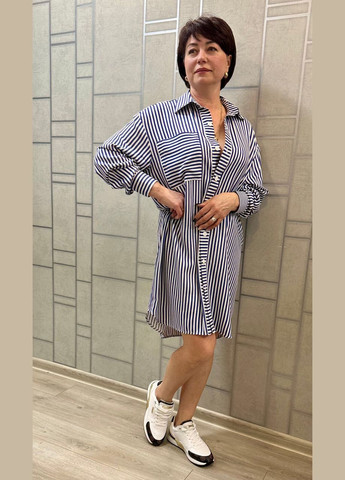 Білий кежуал плаття-сорочка в смужку 2 Льва