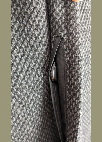 Серое демисезонное Полупальто мужское 05.25 межсезонное зимнее черное Borenia