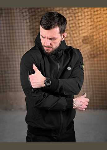 Чорна демісезонна вітровка Freedom