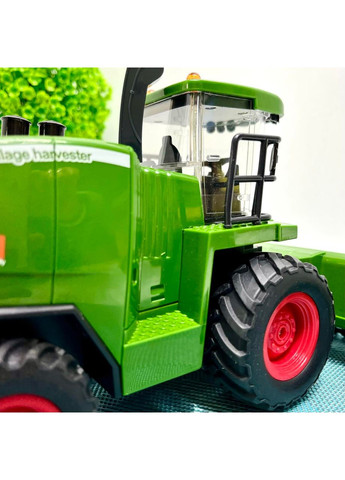 Комбайн на радиоуправлении подсветка звук аккумулятор 3.7V, пульт 2.4GHz резиновые колеса парогенератор 1:24 (6605) No Brand (365807446)