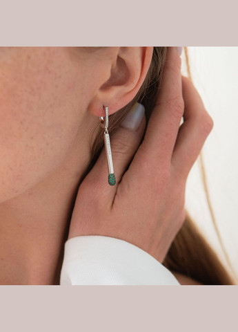 Серебряные серьги Спички (зеленые фианиты) 122930 Oniks (264024396)