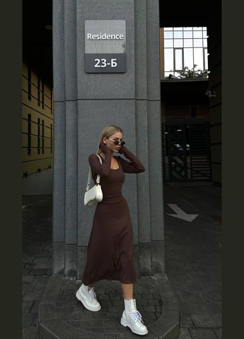 Коричнева кежуал сукня N.Family однотонна