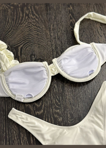 Молочний літній жіночий роздільний купальник бразильське бікіні з кісточками та об'ємними квітами 3d flowers бузковий No Brand