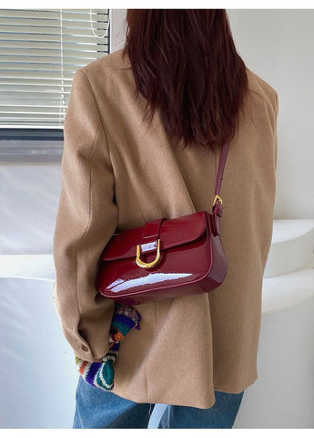 Жіноча лакована сумка в стилі RETRO, червона.(BB-OT173) No Brand (362732472)