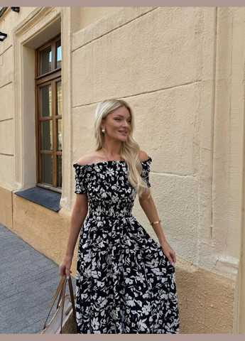 Чорна красива ніжна літня сукня-максі із софту в квітковому принті, приємна до тіла легка сукня (нагору сукні на резинці) No Brand з квітковим принтом