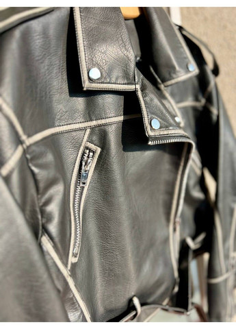 Чорна демісезонна куртка жіноча 2466 коротка косуха блискавки пояс варені шви екошкіра AFTF BASIC