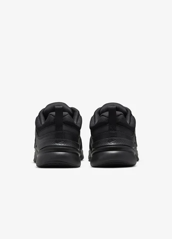 Чорні кросівки defyallday Nike