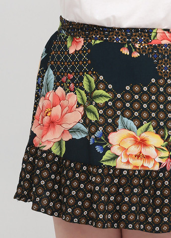 Разноцветная с рисунком юбка C&A