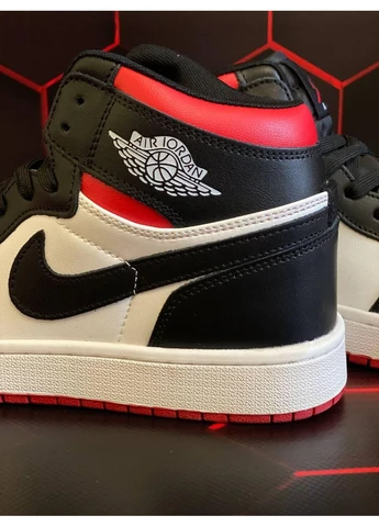 Белые демисезонные кроссовки мужские nike air jordan 1 retro high black white red 2 найк аир джордан белые No Brand