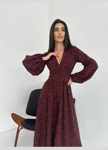 Темно-красное яркое лёгкое летнее платье в мелкую точку из качественной ткани: супер софт, миди платье с рукавом и открытым декольте No Brand