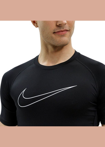 Чорна футболка m np df tight top ss dd1992-010 Nike