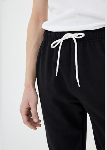 Черные повседневный демисезонные брюки HiBrand