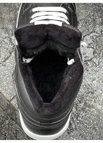 Чорно-білі чоловічі зимові кросівки No Brand