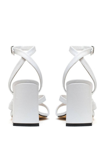 Білі жіночі босніжки на підборах каблуках (2059) No Brand (332994529)