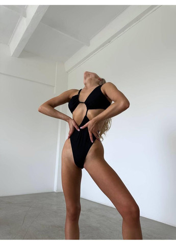 Чорний літній жіночий монокіні з вирізами / жіночий купальник чорний асиметричний із глибокими вирізами / жіночий слітний купальник No Brand