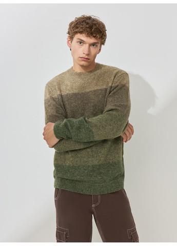 Оливковий (хакі) зимовий светр чол Terranova