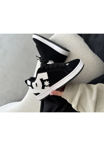 Белые демисезонные кроссовки мужские dc shoes court graffik black/white дс белые No Brand