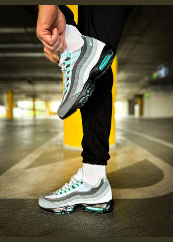 Серые демисезонные кроссовки мужские nike air max 95 gray mint black | найк аир макс 95 серые черные No Brand