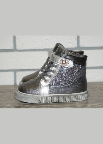 Зимові черевики для дівчинки сріблясті YTOP (291876877)