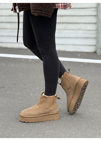 Жіночі уггі натуральна замша на платформі черевики теплі бежеві з хутром челсі зимові No Brand (366089054)