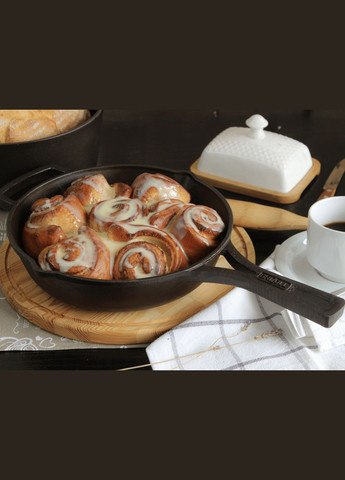 Сковорода чавунна 26 см з литою ручкою та скляною кришкою Brizoll (322732458)