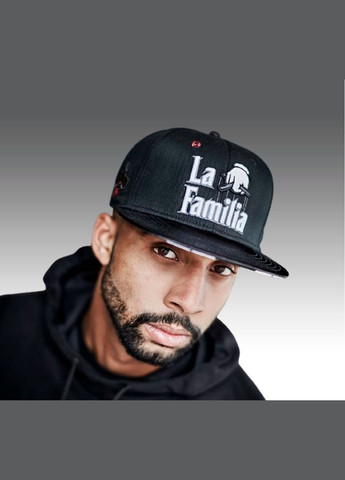 Кепка Снепбек логотип La Familia (Кресний Батько) з прямим козирком Чорний, Унісекс WUKE One size No Brand (324402837)