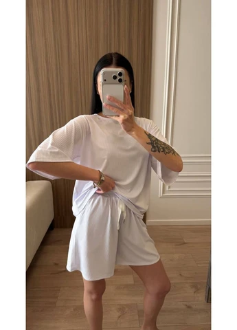 Жіночий костюм з футболкою і шортами Рубчик No Brand Р1540-758/2 (391094537)