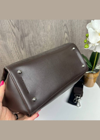 Женская большая сумка в стиле кожа рептилии коричневая Eton (322284075)