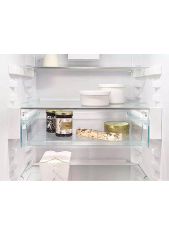 Холодильник с морозильной камерой CBNd 5723 Plus LIEBHERR