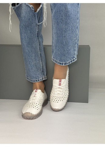 Белые 402 мокасины кожаные белые с перфорацией VIKA