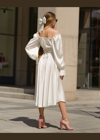 Білий жіноча сукня міді з шовку армані шампань Maybel