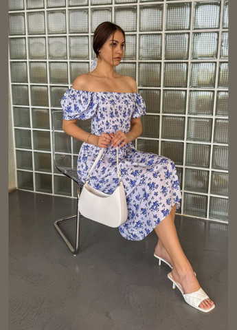 Белое повседневный, кэжуал платье с резинкой на груди one size CHICLY с цветочным принтом