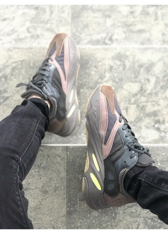 Черные демисезонные кроссовки мужские adidas yeezy boost 700 v1 mauve адидас изи буст No Brand