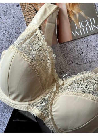 Бежевий ажурний бюстгальтер тонкий поролон бежевий Diorella