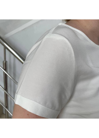 Белая женская футболка штапель 44 белая Nita