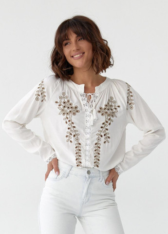 Белая демисезонная женская блуза с вышивкой в этническом стиле No Brand