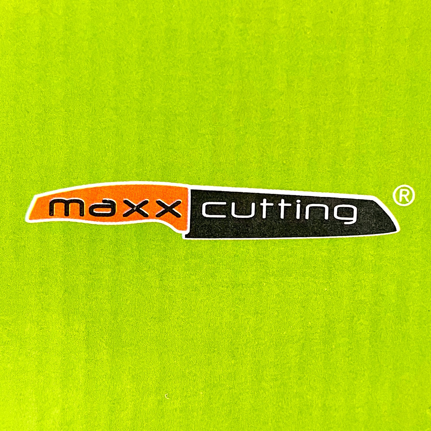Логотип бренда MAXX CUTTING